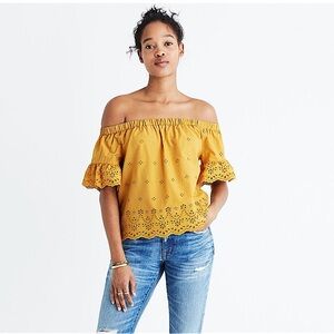 LAST CHANCE🚨 MADEWELL 🌙 Eyelet Off-the-Shoulder Top